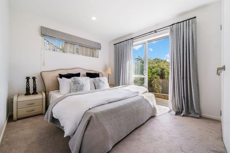 Photo of property in 11 Andara Close, Pinehill, Auckland, 0632