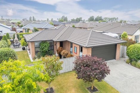 Photo of property in 8 Austin Reid Avenue, Carterton, 5713