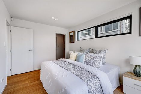 Photo of property in 1/20 William Souter Street, Forrest Hill, Auckland, 0620