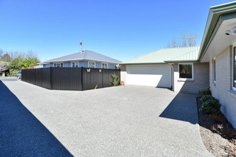 Photo of property in 15a Canberra Place, Redwood, Christchurch, 8051