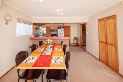 Photo of property in 36 Burbank Crescent, Churton Park, Wellington, 6037