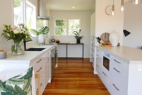 Photo of property in 11 Busby Hill, Havelock North, 4130