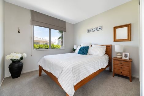 Photo of property in 42 Cassinia Close, Papamoa Beach, Papamoa, 3118