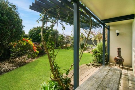 Photo of property in 15f Glen Almond Street, New Plymouth, 4310