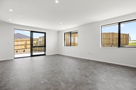 Photo of property in 120 Hitchen Road, Pokeno, 2402