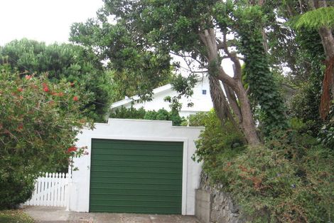 Photo of property in 5 Woodmancote Road, Khandallah, Wellington, 6035