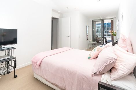 Photo of property in Republic Apartments, 4d/10 Lorne Street, Te Aro, Wellington, 6011