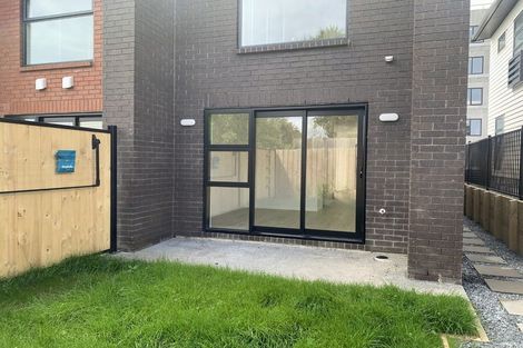 Photo of property in 24 Rauemi Way, Te Atatu South, Auckland, 0610