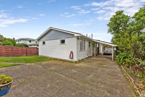 Photo of property in 18 Tanekaha Street, Stokes Valley, Lower Hutt, 5019
