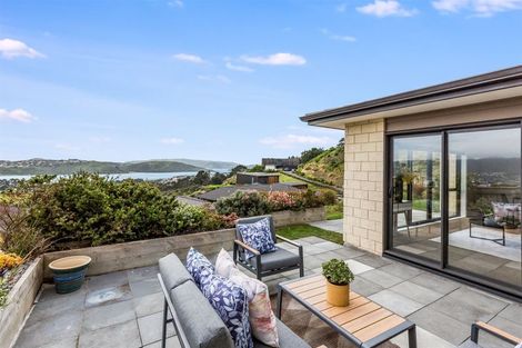 Photo of property in 9 Glenorchy Way, Aotea, Porirua, 5024