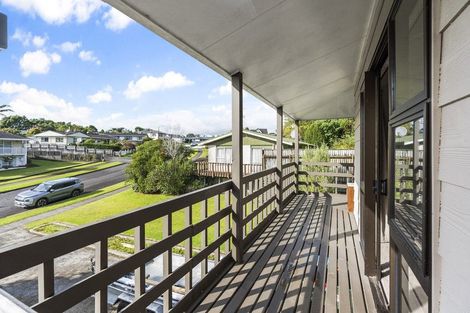Photo of property in 6 Winstone Place, Highlands Park, New Plymouth, 4312