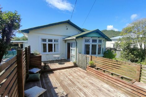 Photo of property in 7 Greenfield Street, Hector, 7822