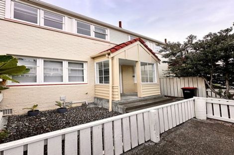 Photo of property in 45 Milton Road, Bluff Hill, Napier, 4110