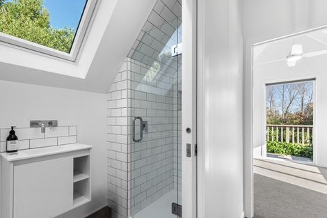 Photo of property in 100 Oxford Road, Okato, 4335