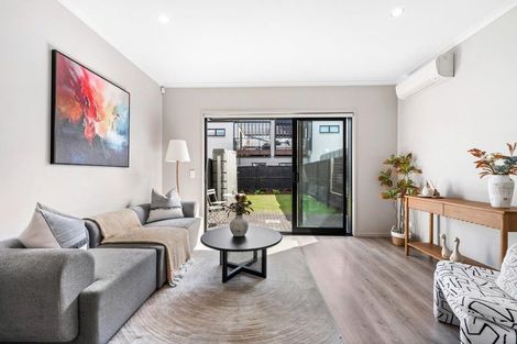 Photo of property in 5 Kerewhenua Crescent, Hobsonville, Auckland, 0616