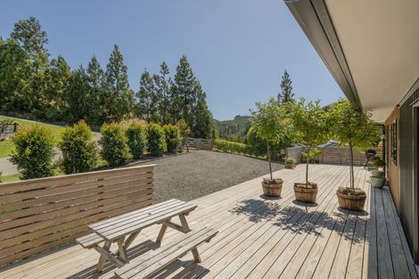 Photo of property in 40 Spikes Way, Whitianga, 3510