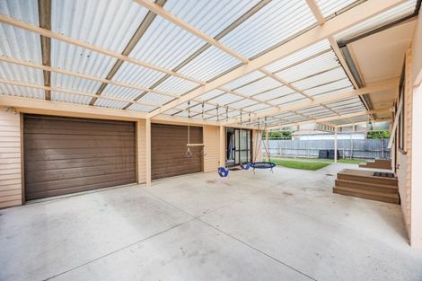 Photo of property in 18 Park Road, West End, Palmerston North, 4412