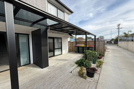 Photo of property in 8 Tiraumea Drive, Pakuranga, Auckland, 2010