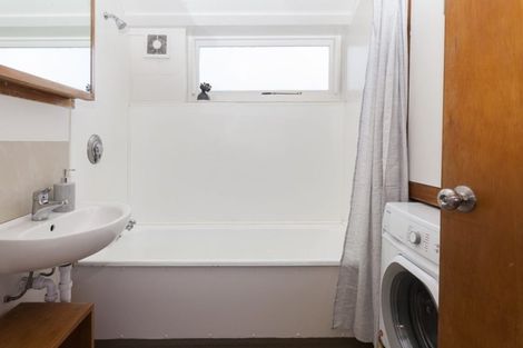 Photo of property in 21 Newbridge Place, Ilam, Christchurch, 8041