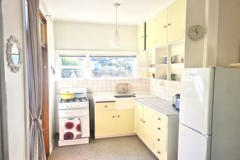 Photo of property in 11 Buckingham Street, Melrose, Wellington, 6023