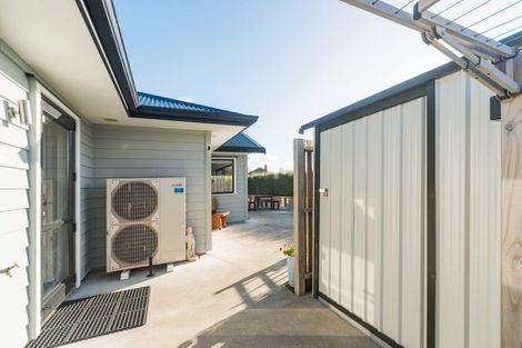 Photo of property in 5 Waimarama Court, Roslyn, Palmerston North, 4414