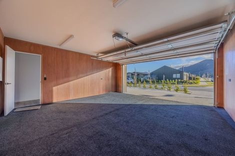 Photo of property in 21 Dunn Street, Lake Hawea, 9382