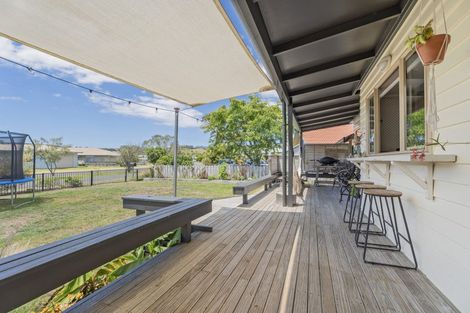 Photo of property in 28 Charles Green Drive, Cooks Beach, Whitianga, 3591