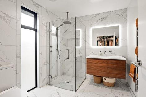 Photo of property in 6 Cheviot Street, Jacks Point, 9371