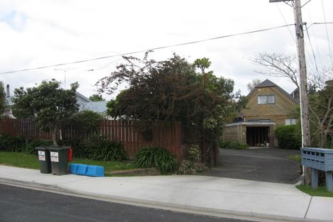 Photo of property in 17 Brandon Road, Manly, Whangaparaoa, 0930