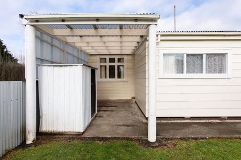 Photo of property in 18 Cole Street, Dannevirke, 4930