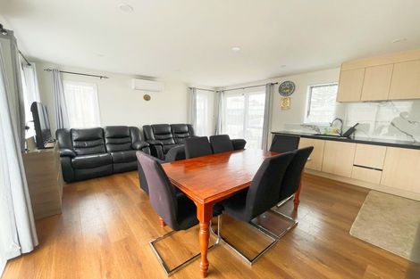 Photo of property in 52 Landon Avenue, Mangere East, Auckland, 2024