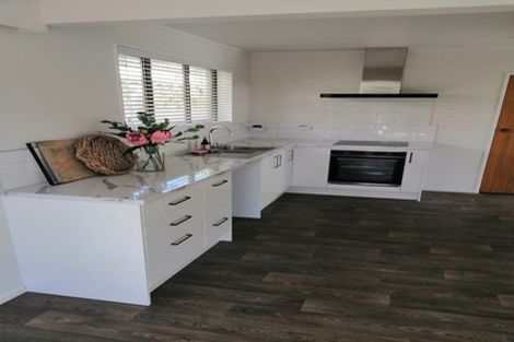 Photo of property in 16b Awatea Avenue, Paraparaumu, 5032