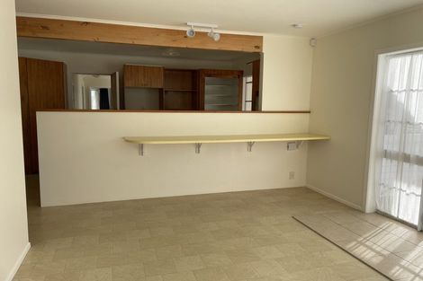 Photo of property in 98 Oakdale Road, Mount Roskill, Auckland, 1041