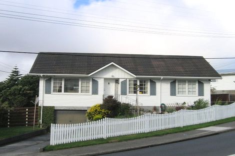 Photo of property in 54 Mark Avenue, Paparangi, Wellington, 6037