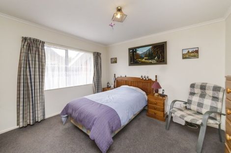 Photo of property in 14 Fraser Court, Roslyn, Palmerston North, 4414