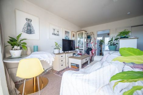 Photo of property in 17 Golf Road, Tahunanui, Nelson, 7011