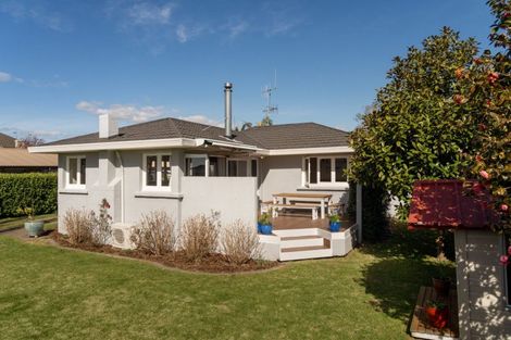 Photo of property in 58 Ngatai Road, Otumoetai, Tauranga, 3110