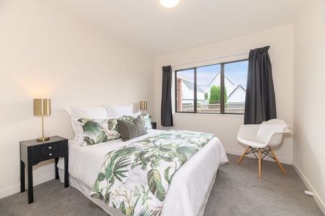 Photo of property in 2/22 Woodbridge Lane, Milford, Auckland, 0620