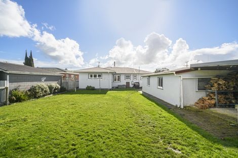 Photo of property in 22 Ronberg Street, Highbury, Palmerston North, 4412