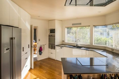 Photo of property in 51 Saunders Close, Whitby, Porirua, 5024