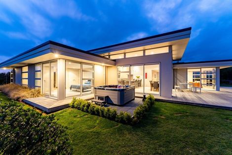 Photo of property in 28 Kayforce Road, Ocean View, Dunedin, 9035