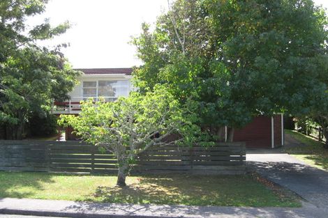 Photo of property in 58 La Rosa Street, Green Bay, Auckland, 0604
