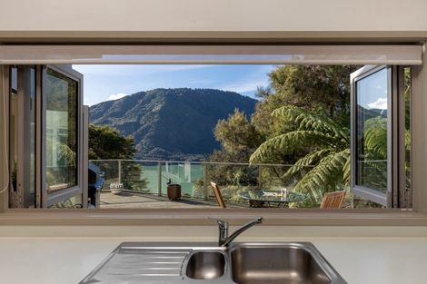 Photo of property in 50 Tepuia Heights, Havelock, Picton, 7281