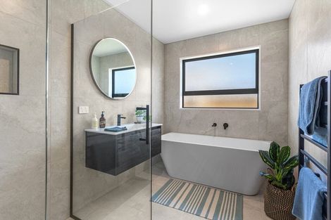 Photo of property in 18 Salkeld Place, Woodend, 7610