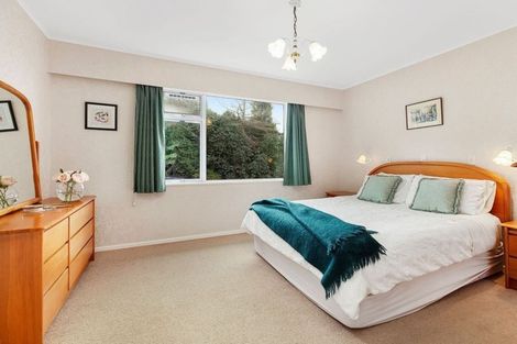 Photo of property in 3a Saint Johns Terrace, Tawa, Wellington, 5028