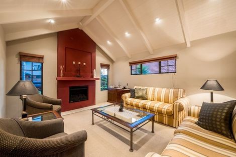 Photo of property in 8 Brooke Ridge Rise, East Tamaki Heights, Auckland, 2016