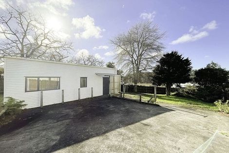 Photo of property in 127 Lancaster Road, Beach Haven, Auckland, 0626