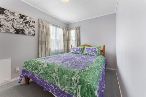Photo of property in 68 Geraldine Crescent, Cloverlea, Palmerston North, 4412