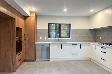 Photo of property in 33 Korihi Drive, Swanson, Auckland, 0614