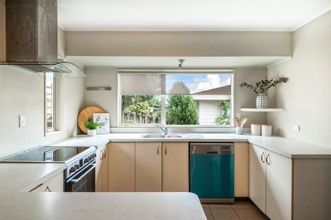 Photo of property in 1/44 Barbados Drive, Unsworth Heights, Auckland, 0632